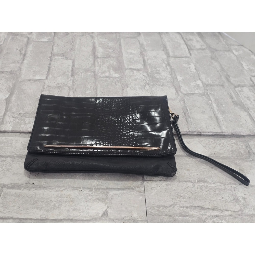 ALDO Black Croc-Embossed Clutch Wristlet Strap Handle Metal Gold Accent 10"